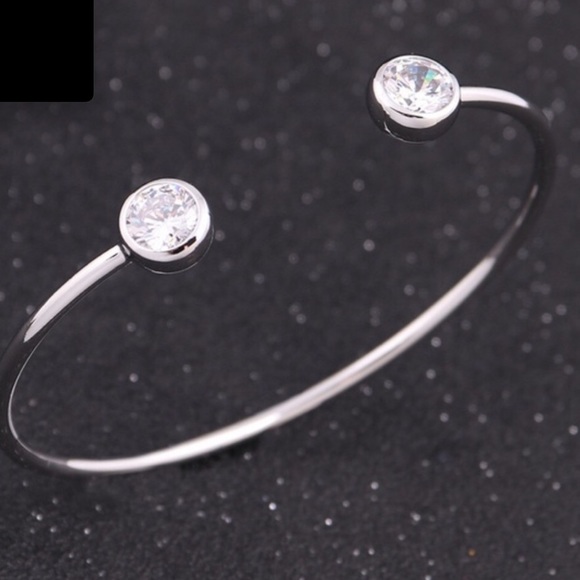 Jewelry - Gorgeous silver bracelet